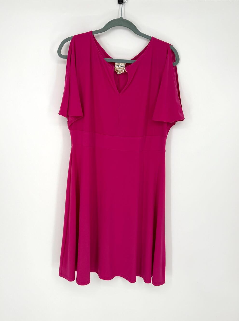 Ashley Beyond Graham XL Hot Pink Cold Shoulder Fit Flare Midi Dress Gold Chain
